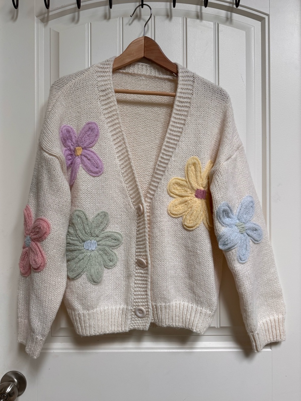 Cream Knit Pastel Floral Oversized Cardigan. Size S/M